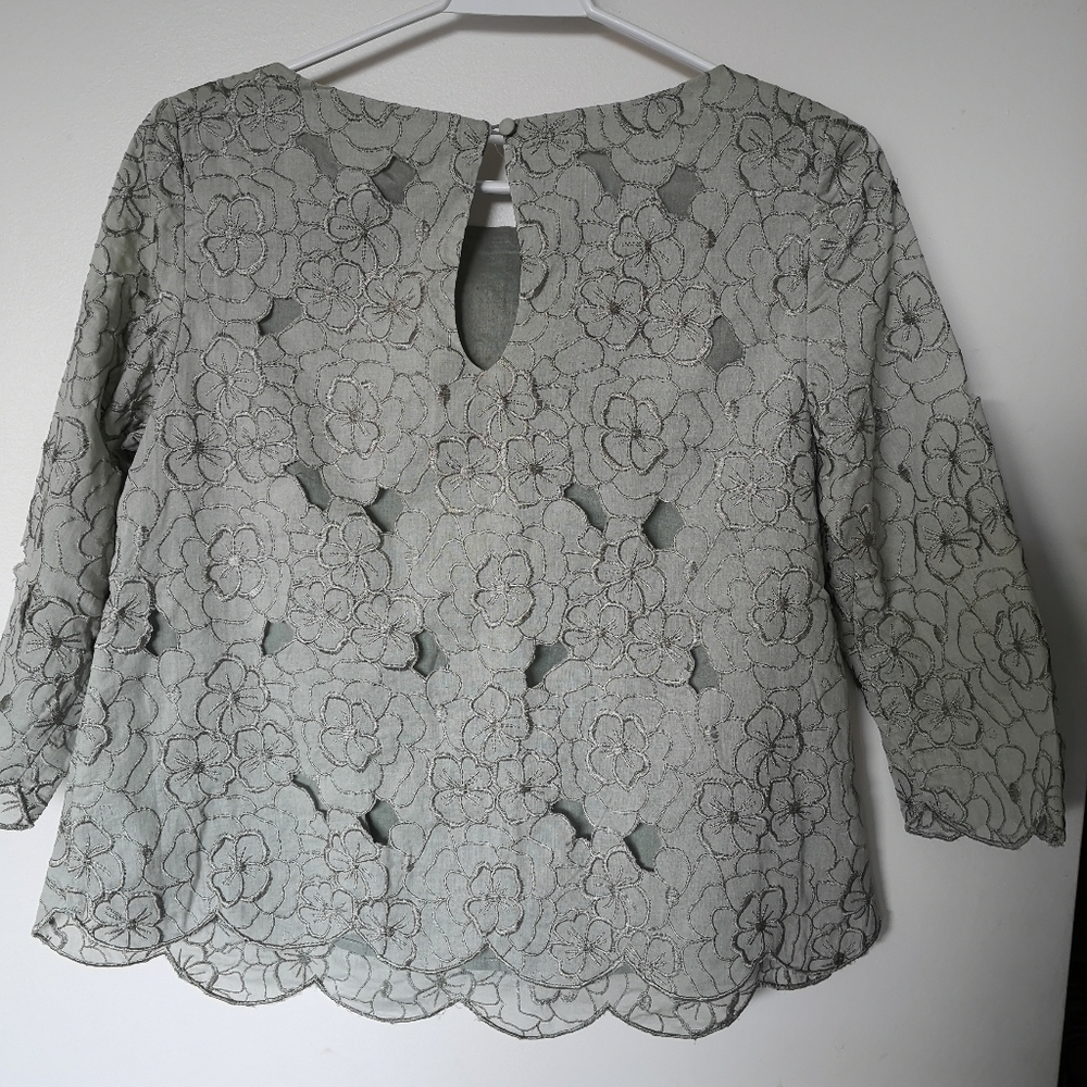H&M Top - Picture 2 of 5